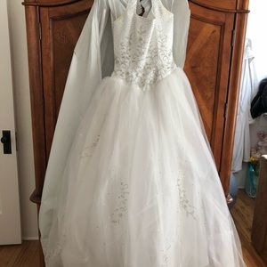 Beautiful gown for many uses